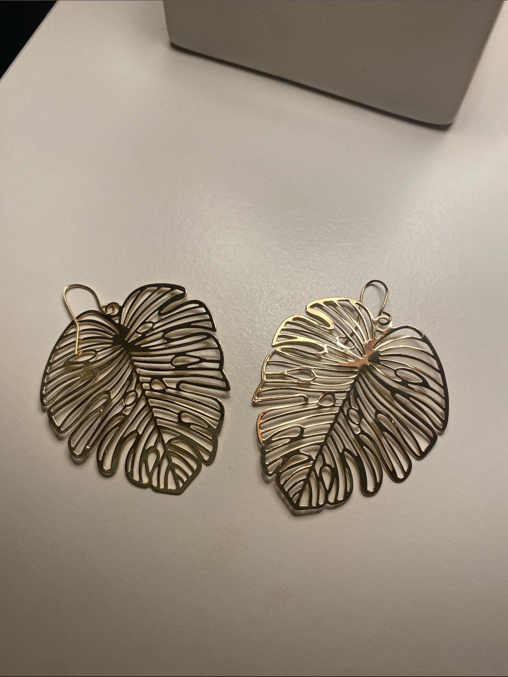 Gold Monstera Leaf Filigree Drop Earrings